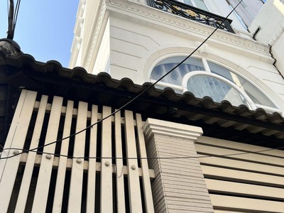 Bán nhà đường số - phường 4- quận 4 - ngang 4.2m - 5 tầng - nhà mới - giá 4.6 tỷ tl 0