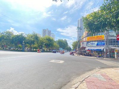 Siêu phẩm góc mặt tiền lê thánh tôn   quang trung nha trang bán gấp 46 tỷ. 4