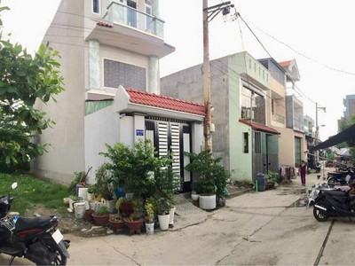 Bán đất đường tỉnh lộ 10 bình tân 4x22 full thổ hẻm 8m gần chợ hồ văn long xây dựng tự do. 1