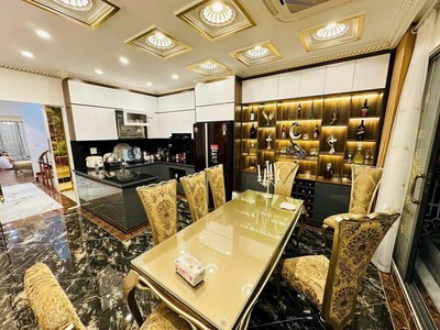 Cần bán bt phố cổ linh, long biên. vỉa hè, full đồ, kinh doanh, dòng tiền 250 tr/năm. dt100m2,18 tỷ 2