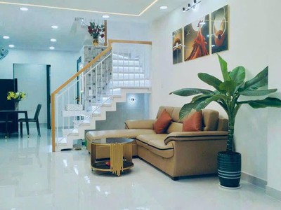 Soschủ đi định cư nên cần bán gấp căn nhà phạm văn chiêu-p14-gò vấp,tặng toàn bộ nội thất xịn sò 1