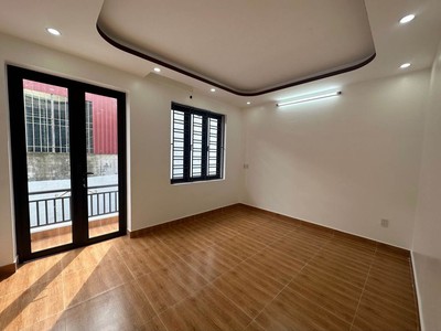 Cần bán căn Nhà 3 tầng xóm nam  Hoàng Mai - ĐồngThái - An Dương. 1