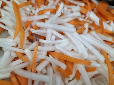 Máy thái sợi củ quả bằng điện và quay tay 3