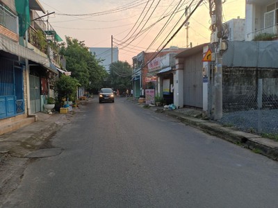 Bán thửa đất mặt tiền đường số  8 trường thọ thủ đức, 100m2, giá chỉ hơn 7 tỷ. 2
