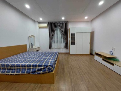 Bán nhà 3 tầng đường b3, kđt vcn phước long, hướng đông nam, mặt tiền đường 13m, không dính hố ga, 2