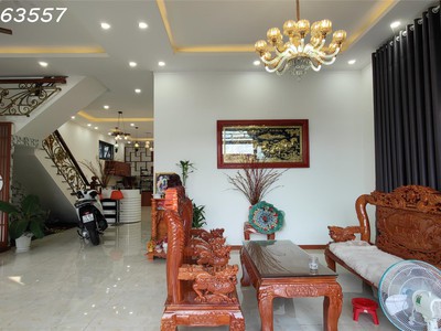 Nhà đẹp, lớn, gần chợ, gần trường học tặng nội thất tại tây ninh 1