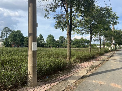 Bán đất khu biệt thự ven sông Sài Gòn, mát mẻ lộng gió, Dân cư đông, hàng loạt tiện ích có sẵn, SHR 1