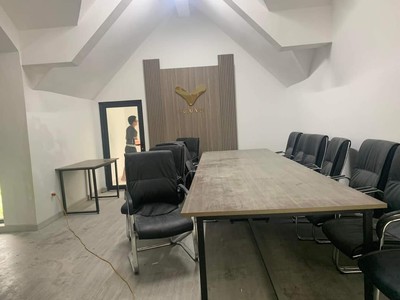 À Lôi.Cần bán BT Linh Đàm, DT 250m x 4 tầng MT 13m chỉ 48,5 tỷ. LH em Thúy 2