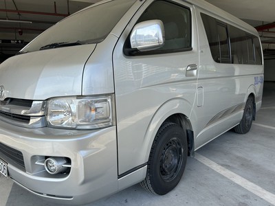 Chính chủ cần bán xe Toyota 1