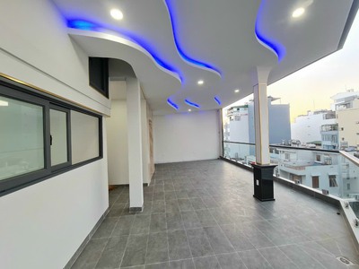 Cần bán căn góc mới xây giá 25 tỷ mặt tiền đường trần quang khải - tp nha trang. 2