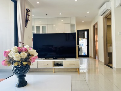Siêu phẩm đặc biệt căn 3PN 1 DT 99.8m2 tầng cao full đồ đẹp như ảnh BC Đông Nam 3,75 tỷ BP tại VHOP 4