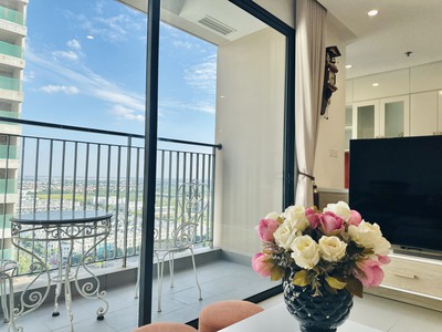 Siêu phẩm đặc biệt căn 3PN 1 DT 99.8m2 tầng cao full đồ đẹp như ảnh BC Đông Nam 3,75 tỷ BP tại VHOP 6