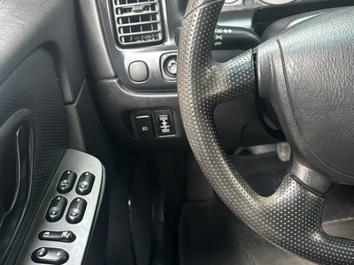 Chính chủ bán xe Escape XLS AT 2011 6