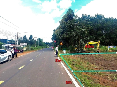 BÁN GẤP đất ngay mặt tiền đường nhựa 32m Chơn Thành giá chỉ 450tr, sổ sẵn công chứng n 3