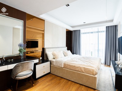 Bán Căn Hộ Trung Tâm Quận Cầu Giấy - 200m2. Giá chỉ 5x triệu/m2 1