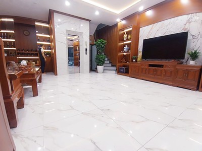 Nhà đẹp phân lô Nguyễn Ngọc Nại. 6 tầng hiện đại. Thang máy, nội thất nhập ngoại - Nhà nở hậu 10