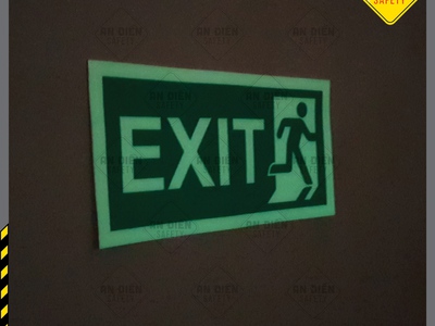 Biển báo dạ quang exit  chuyên nghiệp cho mọi tòa nhà 3
