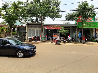 Cần tiền giải quyết công việc nên bán gấp nhà nhà cấp 4. mặt tiền nguyễn viết xuân , pleiku, gia lai 3