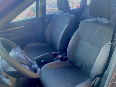Suzuki Ertiga Hybrid 8