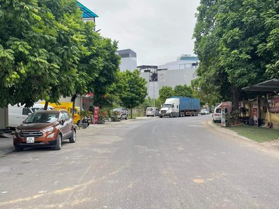 Bán đất xuân phương, mặt đường ô tô tránh nhau, thông thiên, kinh doanh sầm uất 35m2 - 2 tỉ nhỉnh. 1