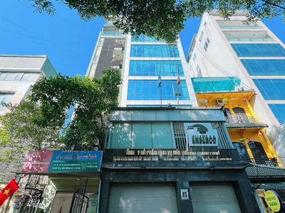 Cho thuê nhà lô góc ở Linh lang 210m2 x 4 tâng làm nhà hàng, quán ba nhật 2