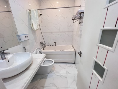 Cho thuê căn hộ cực đẹp giá siêu rẻ Vinhomes Imperia 3