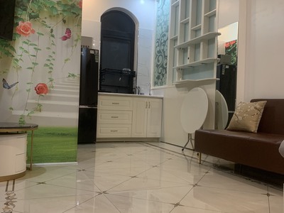 Cho thuê căn hộ cực đẹp giá siêu rẻ Vinhomes Imperia 0
