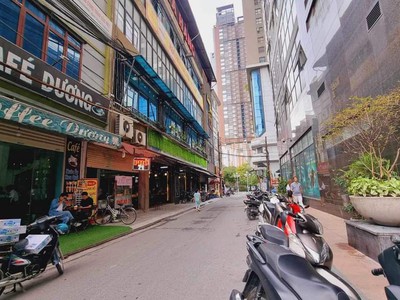 Cần bán Mảnh Đất lô góc 2 mặt tiền, oto tải tránh LÊ VĂN LƯƠNG - diện tích khủng, MT rộng 1