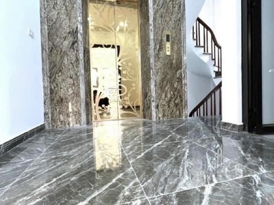 Bán nhà đẹp siêu phẩm- lạc long quân- cầu giấy - hà nội. dt 46 m2, mt 5m. 8 tầng, có thang má. giá 1