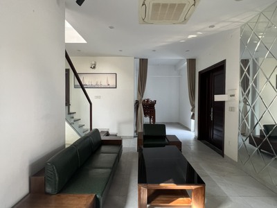 Biệt thự đẹp long lanh, mặt tiền siêu khủng, sân vườn, gara ôtô, giá tốt, 155m2 x2 tầng chỉ 6,7 tỷ. 2