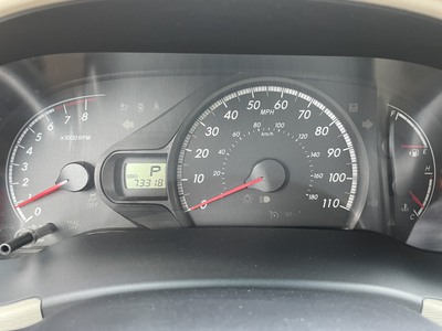 Bán Xe Toyota Sienna 3.5LE 2010 nhập chính hãng 3