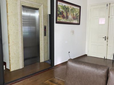 Đội cấn - ba đình - 54m2 x 6 tầng thang máy - mặt ngõ ô tô tránh - mt 5.4m - lô góc - kinh doanh 1