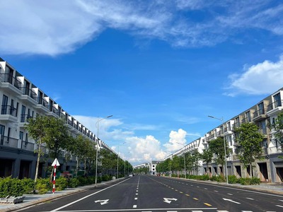 Cần bán căn shophouse Ecocity view công viên đông nam phố đi bộ giá chỉ 4tỷ500 2