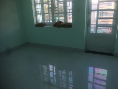 Cho thuê NNC khu Cư Xá Ngân Hàng p Tân Thuận Tây Q7.DT:4x18 trệt 1 lầu 3pn 3wc 1pk 1pb.Giá:15tr/th 6