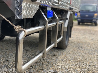 Hyundai porter 1.5 tấn thùng bạt 3