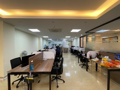 Cho thuê tòa nhà Hoàng hoa thám 405m2 x 7 tầng làm phòng khám,quán massa, trường học 2
