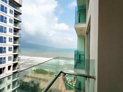 Cần bán gấp căn hộ À La Carte Hotel Apartment 2PN view trực diện biển Sơn Trà Đà Nẵng, giá 3 tỷ 3 4