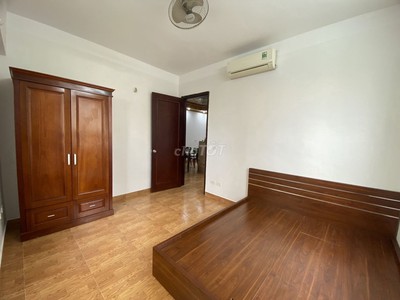 Cho thuê căn hộ chung cư 18 Phạm Hùng, diện tích 94m2, Full Nội thất 3 ngủ 8