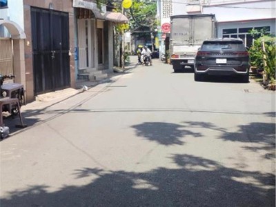 Đất to dtsd 10x30 khu biệt thự lê thị riêng p.thới an q12 0