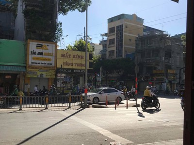 Bán nhà mt lê hồng phong quận p2 .10 , dt 92,4m gía bán 29,5 tỷ 4