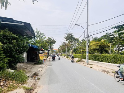 Đất hóc môn, đối diện kdl sinh thái hocmon - 400m2- sổ đẹp chính chủ 0