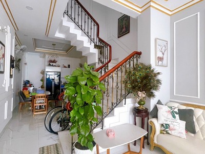 Bán gấp nhà 4 tầng kđt hà quang 2, nằm cạnh trung tâm tp nha trang 3