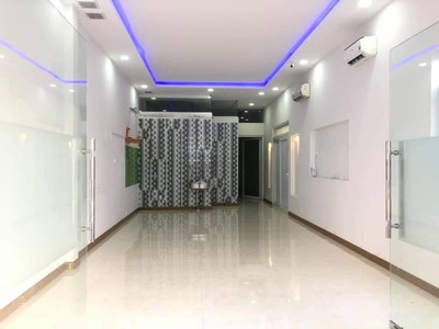Chủ gửi bán căn nhà cấp 4 còn mới ngay khu bàn cờ tttp nha trang. 2