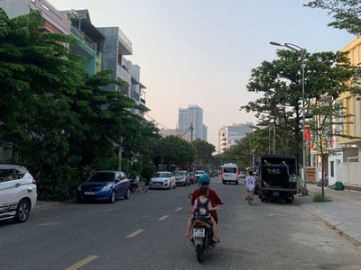 Bán lô đất đường Mai Hắc Đế ngay chợ đêm cầu rồng Sơn Trà. Đà Nẵng 0