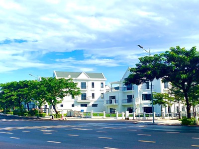 Bán lỗ căn shophouse Ecocity Premia đường Hướng Dương rộng 30m giá chỉ 6tỷ600 1