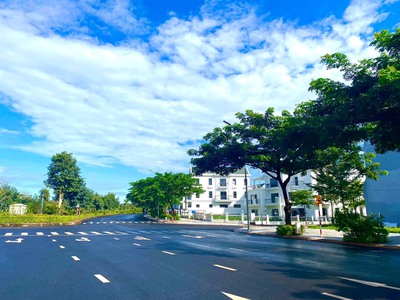 Bán lỗ căn shophouse Ecocity Premia đường Hướng Dương rộng 30m giá chỉ 6tỷ600 0