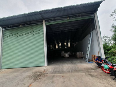 Ngộp ngân hàng cần bán nhà xưởng MT đường vành đai 4 cách MPTV 300m. Diện tích 10x30 5
