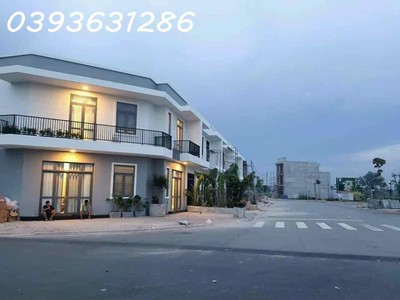 Bán nhà 1 trệt 1 lầu tại bến cát bình dương, gần chợ, kcn, tthc, ngân hàng cho vay lãi 4,8/năm 0