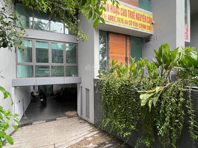 Chính chủ cần bán gấp trong nửa tháng nhà phố thương mại đường Đồng Văn Cống 0