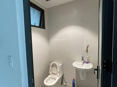 Chính chủ cần bán gấp trong nửa tháng nhà phố thương mại đường Đồng Văn Cống 6